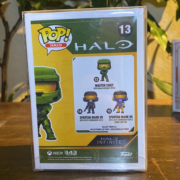 NIB Funko POP! HALO Master Chief with MA40… - Picture 2 of 2